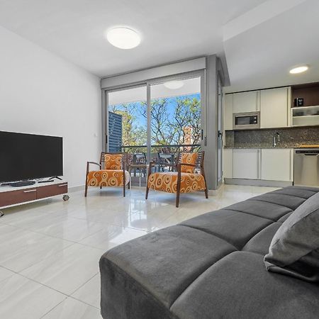 Hauzify I Apartament Mestral カンブリルス エクステリア 写真