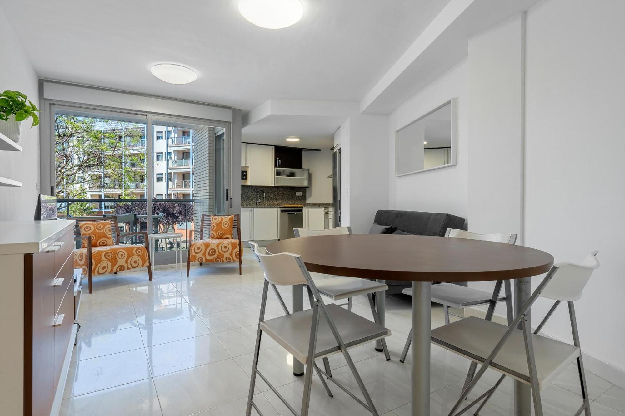 Hauzify I Apartament Mestral カンブリルス エクステリア 写真