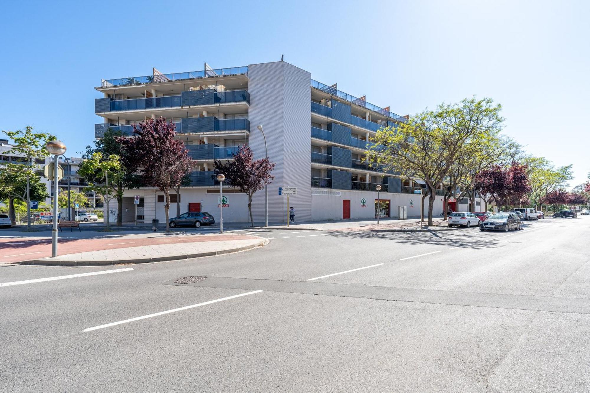 Hauzify I Apartament Mestral カンブリルス エクステリア 写真